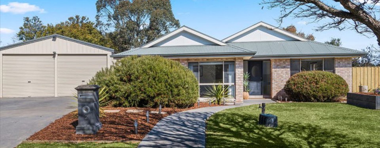 2 Dumfries Place, Bowral, NSW 2576