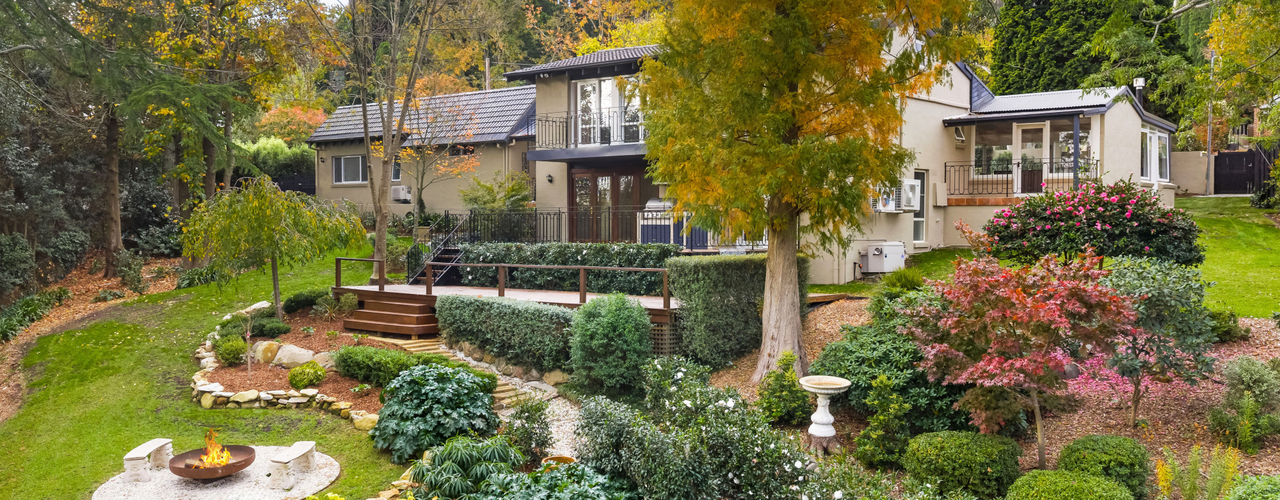 8 Hamilton Avenue, Bowral, NSW 2576 8 Hamilton Avenue, Bowral, NSW 2576